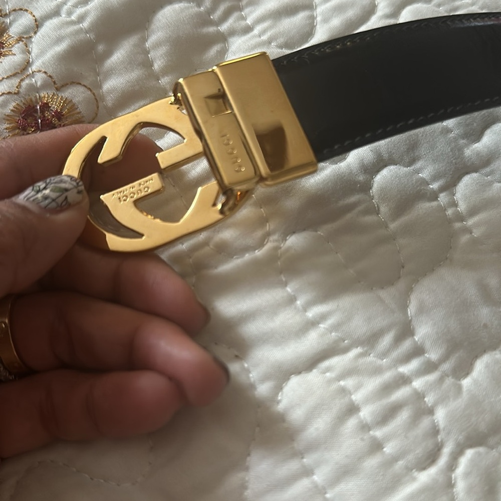 𝓖𝓤𝓤𝓒𝓘 belt with gold hardware - Picture 9 of 14